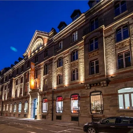 Ciarus Hostel *
