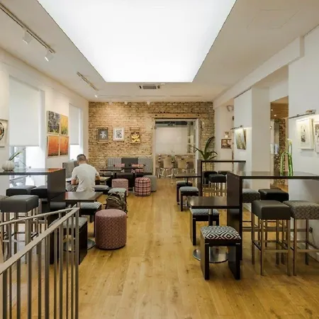 Ciarus Hostel